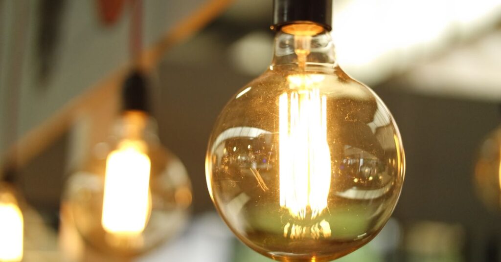 Track Spotlights in Delhi Showrooms