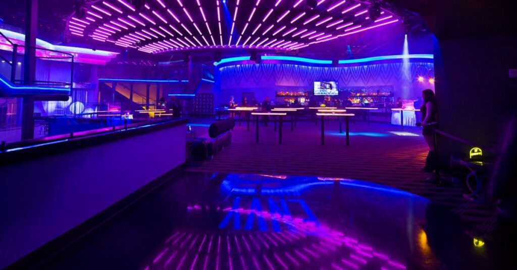 Shop Lighting in Delhi