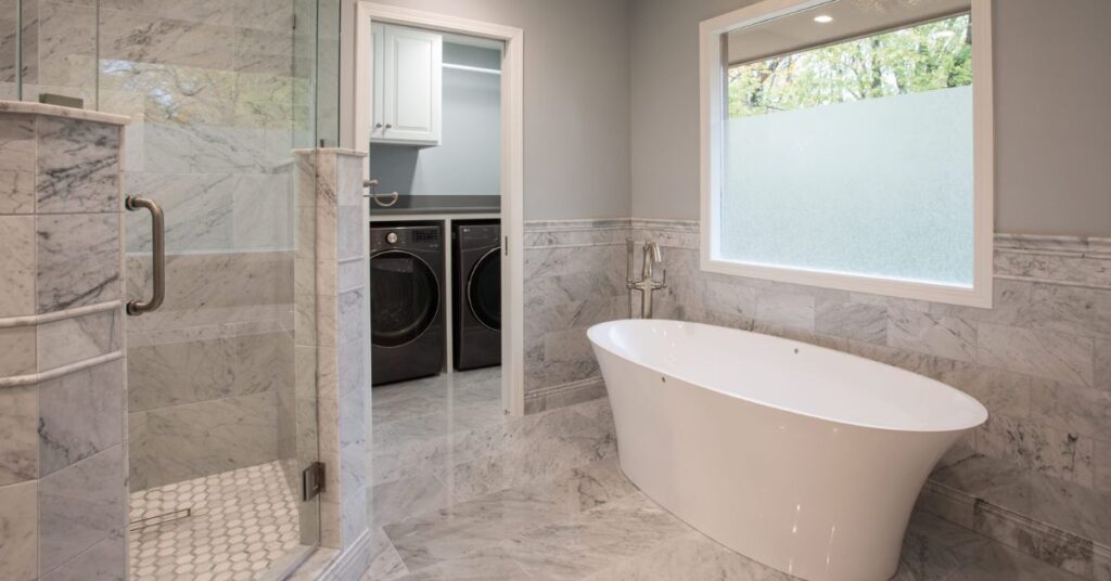 Buy Bathtub in Rajouri Garden