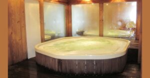 Jacuzzi Bathtub in Rajouri Garden