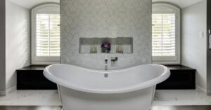 Whirlpool Inset Bathtub Showroom in Rajouri Garden