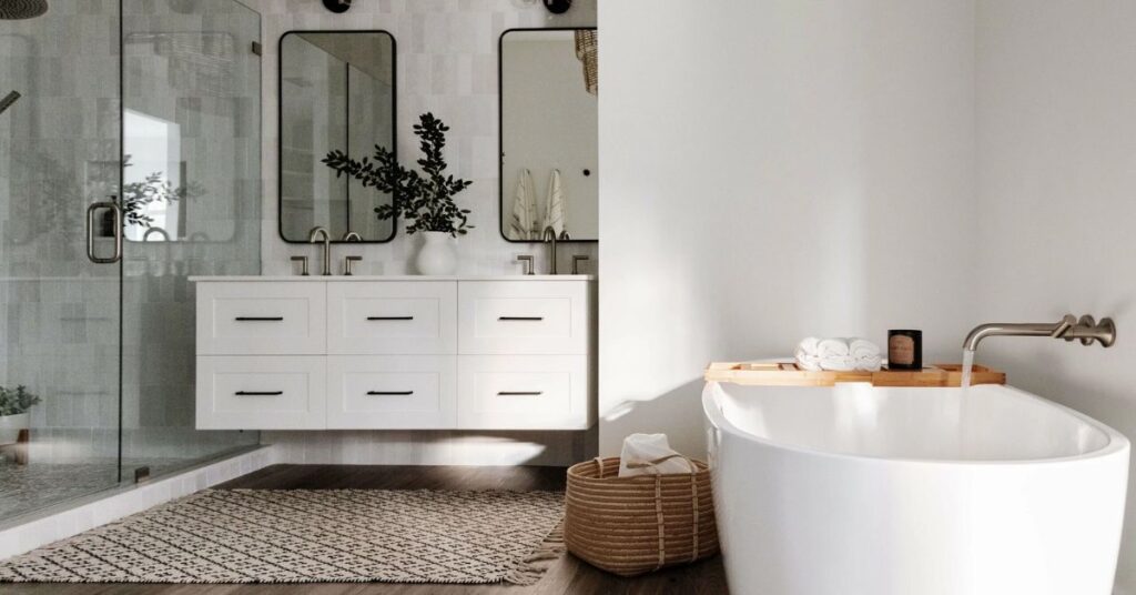 Whirlpool Inset Bathtub in delhi